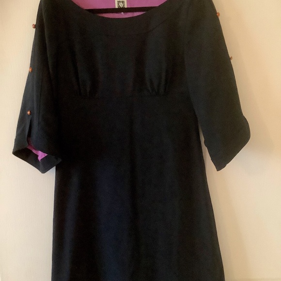 Anne Klein - Picture 1 of 3